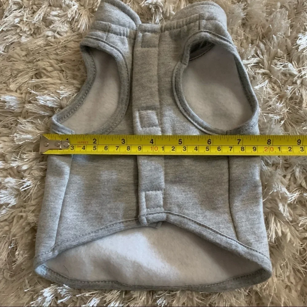 🛍3/$20 Dog Gray Canada Paw Logo Sweater Size Medium